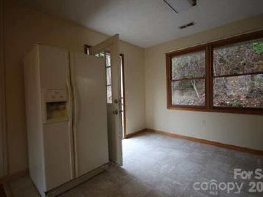 937 Shoal Creek Road, Balsam Grove, NC 28708.  MLS# CAR4419676, YatesRealty ID 48157. 
