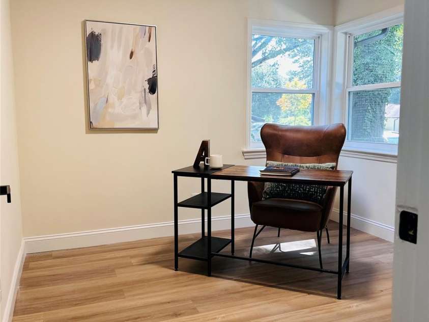 3414 Bonaire Drive, Charlotte, NC 28208.  MLS# CAR4420141, YatesRealty ID 48158. 