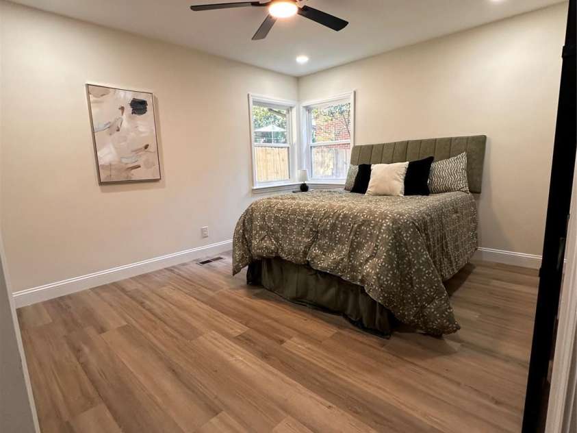 3414 Bonaire Drive, Charlotte, NC 28208.  MLS# CAR4420141, YatesRealty ID 48158. 