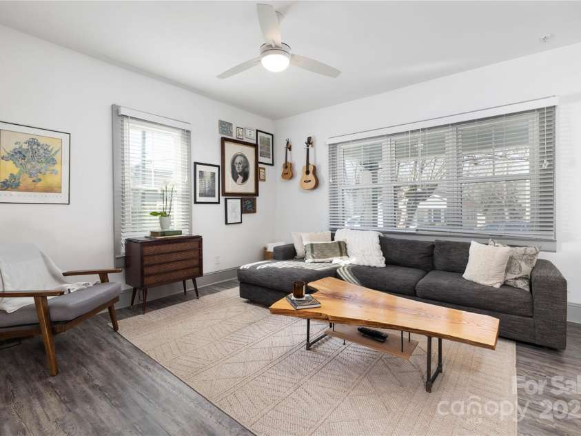 506 Campus Street, Charlotte, NC 28216.  MLS# CAR4217971, YatesRealty ID 4816. SO much natural light in living room!
