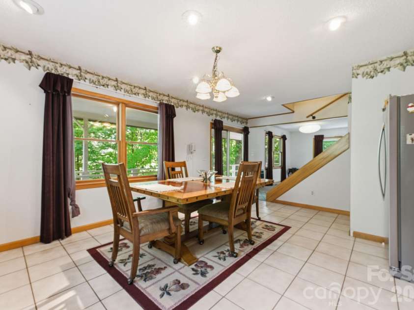 38 Pee Wee Branch Branch, Sylva, NC 28779.  MLS# CAR4418580, YatesRealty ID 48161. 