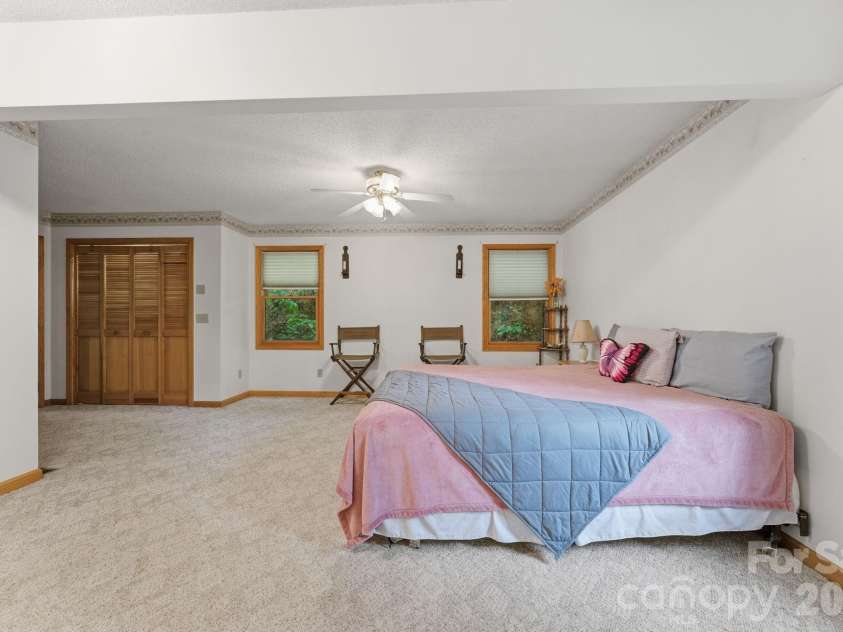 38 Pee Wee Branch Branch, Sylva, NC 28779.  MLS# CAR4418580, YatesRealty ID 48161. 