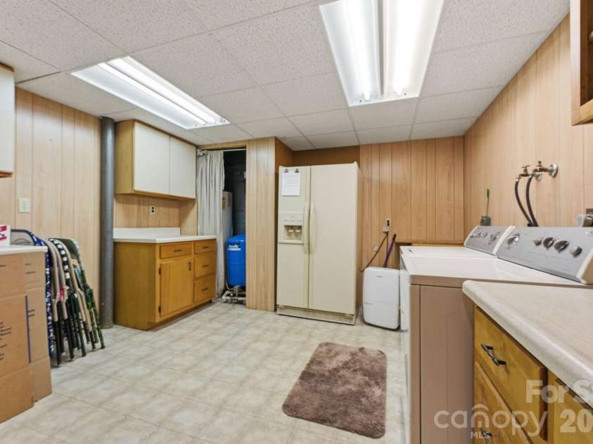 38 Pee Wee Branch Branch, Sylva, NC 28779.  MLS# CAR4418580, YatesRealty ID 48161. 