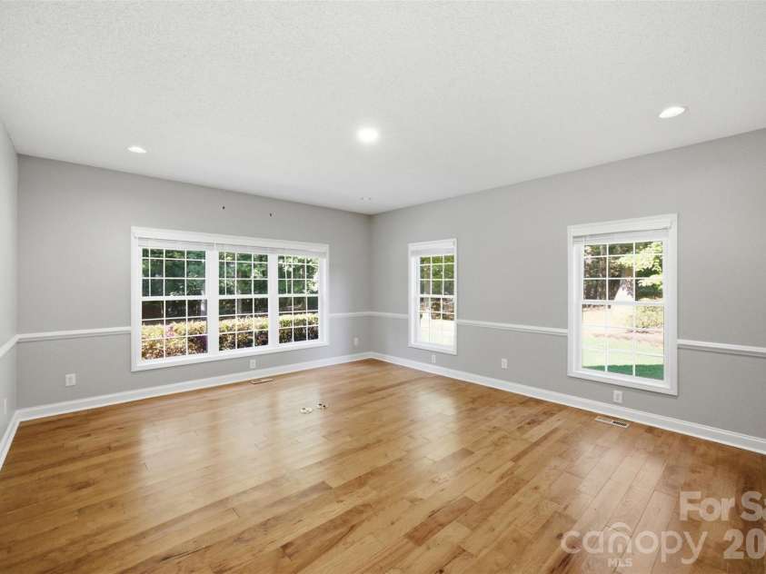 216 Minnie Queen Lane, Belmont, NC 28012.  MLS# CAR4418325, YatesRealty ID 48162. 