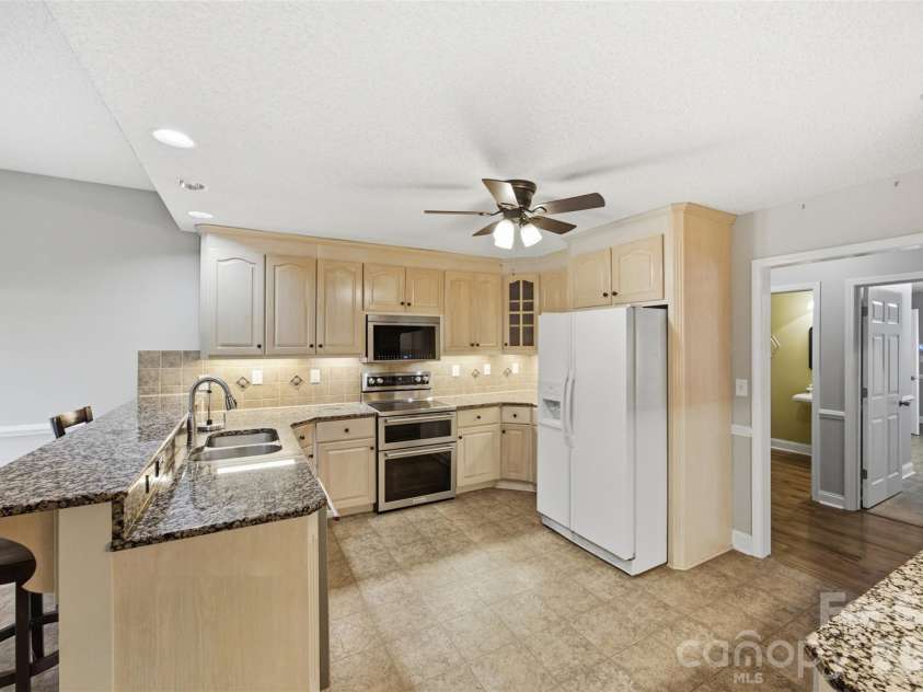 216 Minnie Queen Lane, Belmont, NC 28012.  MLS# CAR4418325, YatesRealty ID 48162. 