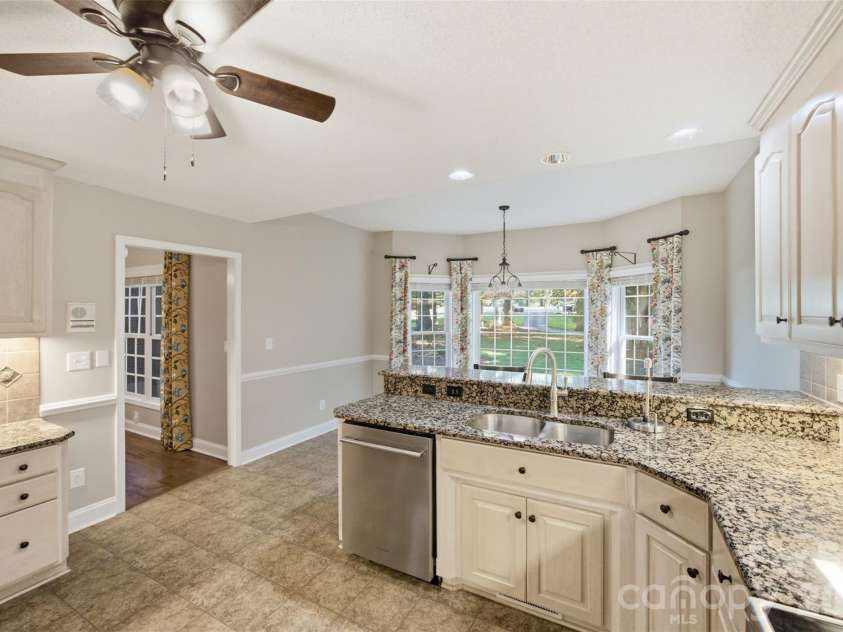 216 Minnie Queen Lane, Belmont, NC 28012.  MLS# CAR4418325, YatesRealty ID 48162. 