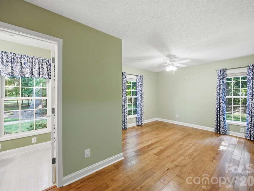 216 Minnie Queen Lane, Belmont, NC 28012.  MLS# CAR4418325, YatesRealty ID 48162. 