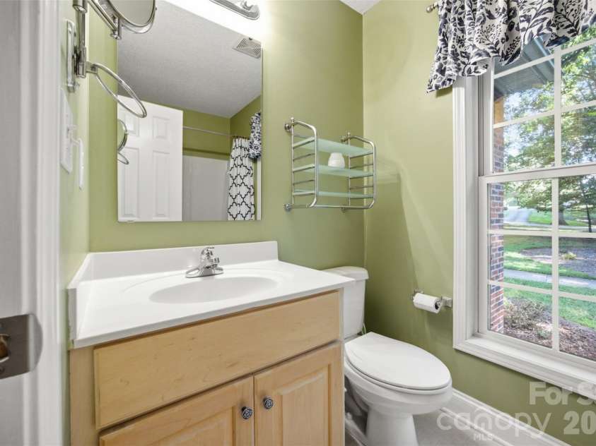 216 Minnie Queen Lane, Belmont, NC 28012.  MLS# CAR4418325, YatesRealty ID 48162. 