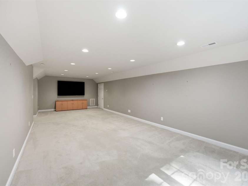 216 Minnie Queen Lane, Belmont, NC 28012.  MLS# CAR4418325, YatesRealty ID 48162. 