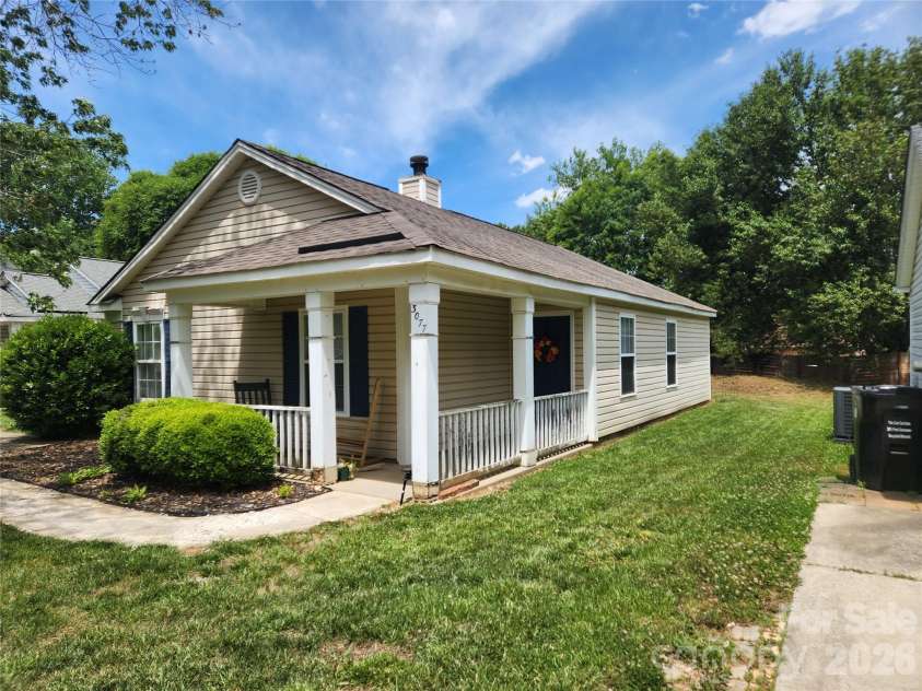 3077 Champion Lane, Concord, NC 28025.  MLS# CAR4379101, YatesRealty ID 48163. 