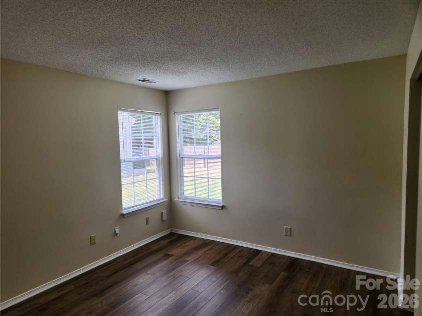 3077 Champion Lane, Concord, NC 28025.  MLS# CAR4379101, YatesRealty ID 48163. 