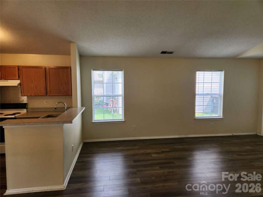 3077 Champion Lane, Concord, NC 28025.  MLS# CAR4379101, YatesRealty ID 48163. 