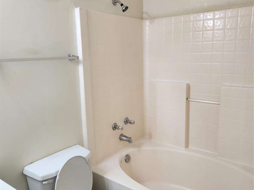 3077 Champion Lane, Concord, NC 28025.  MLS# CAR4379101, YatesRealty ID 48163. 