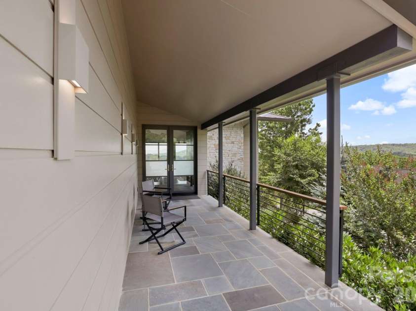 232 Curtain Bluff, Hendersonville, NC 28791.  MLS# CAR4400554, YatesRealty ID 48165. 