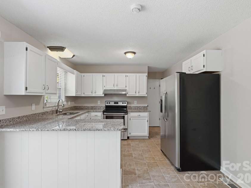 3028 Dylan Place, Concord, NC 28027.  MLS# CAR4417789, YatesRealty ID 48169. 