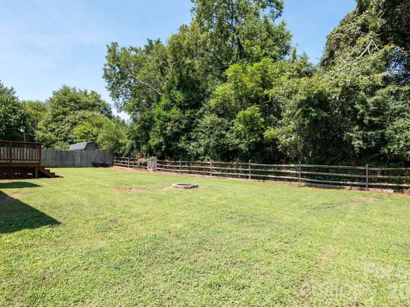 3028 Dylan Place, Concord, NC 28027.  MLS# CAR4417789, YatesRealty ID 48169. 