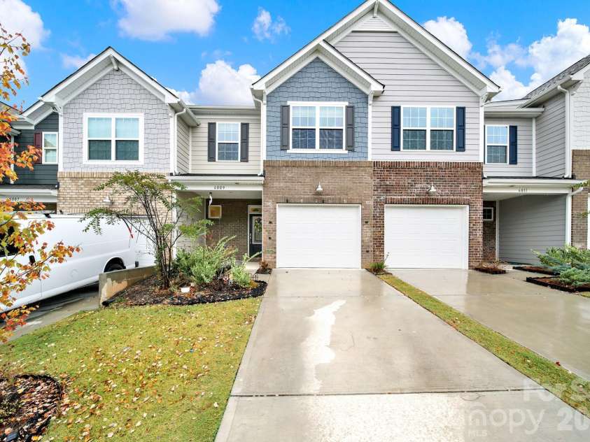 6009 Chelsea Oaks Ridge, Fort Mill, SC 29708.  MLS# CAR4359383, YatesRealty ID 4817. 