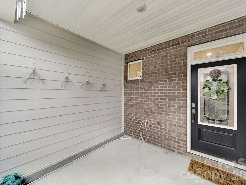 6009 Chelsea Oaks Ridge, Fort Mill, SC 29708.  MLS# CAR4359383, YatesRealty ID 4817. 
