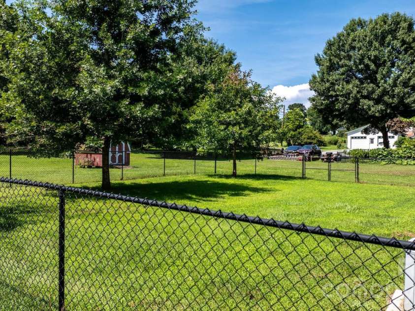 414B Old NC 18 Highway, Morganton, NC 28655.  MLS# CAR4419783, YatesRealty ID 48170. 