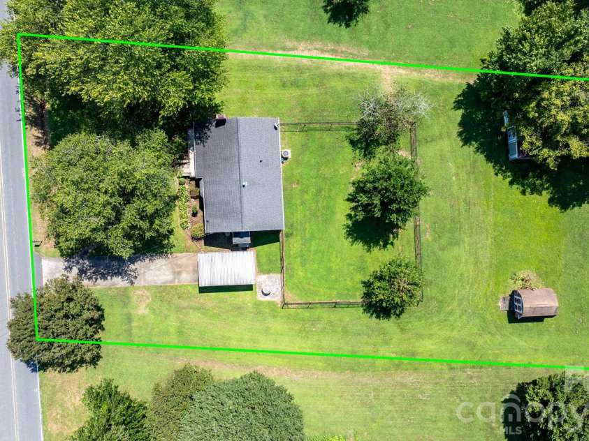 414B Old NC 18 Highway, Morganton, NC 28655.  MLS# CAR4419783, YatesRealty ID 48170. 