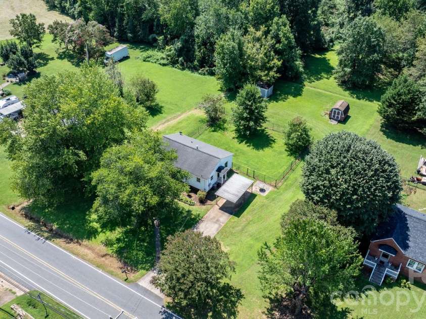 414B Old NC 18 Highway, Morganton, NC 28655.  MLS# CAR4419783, YatesRealty ID 48170. 
