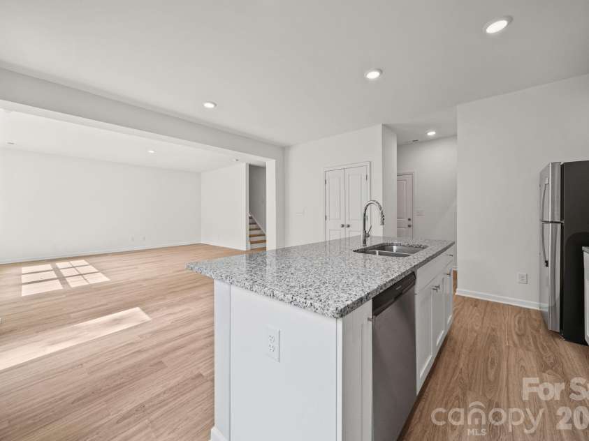 203 Hermitage Court, Shelby, NC 28150.  MLS# CAR4418450, YatesRealty ID 48171. Kitchen