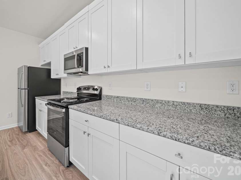 203 Hermitage Court, Shelby, NC 28150.  MLS# CAR4418450, YatesRealty ID 48171. Kitchen