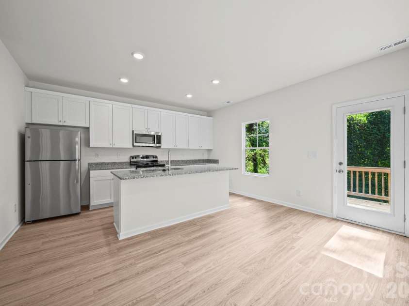 203 Hermitage Court, Shelby, NC 28150.  MLS# CAR4418450, YatesRealty ID 48171. Kitchen and Breakfast Room