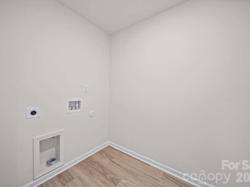 203 Hermitage Court, Shelby, NC 28150.  MLS# CAR4418450, YatesRealty ID 48171. Laundry Room