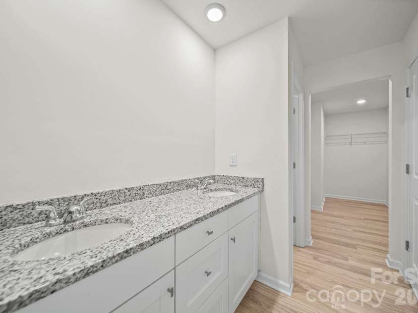 203 Hermitage Court, Shelby, NC 28150.  MLS# CAR4418450, YatesRealty ID 48171. Primary Bathroom