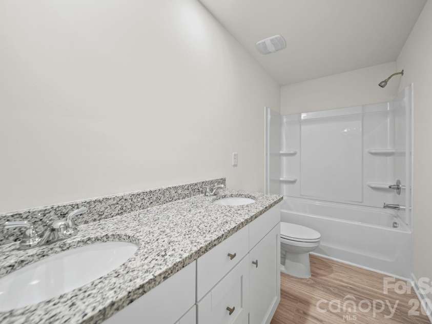 203 Hermitage Court, Shelby, NC 28150.  MLS# CAR4418450, YatesRealty ID 48171. Secondary Bathroom