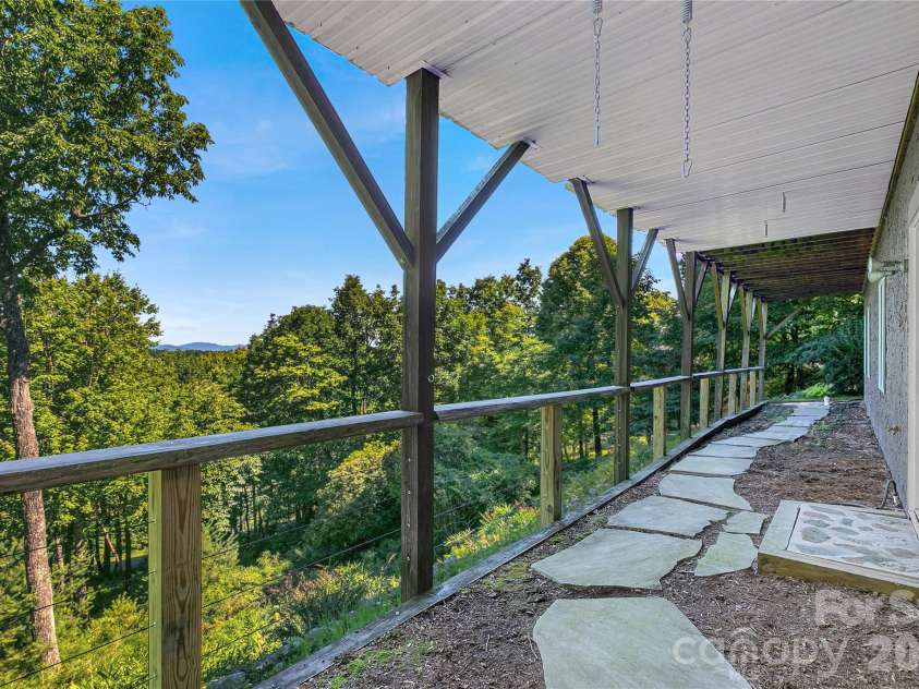 157 Kawani Lane, Brevard, NC 28712.  MLS# CAR4393607, YatesRealty ID 48172. 
