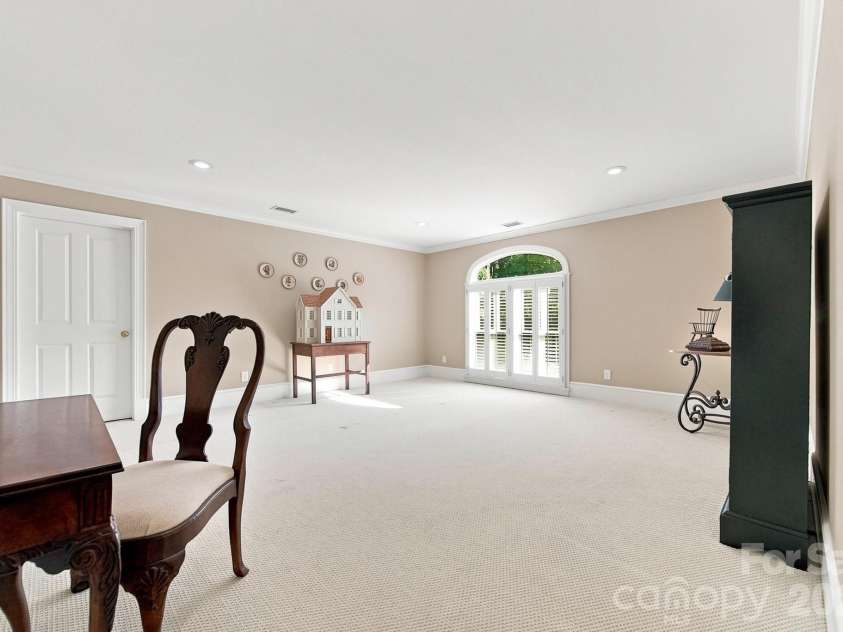 1515 8th Street, Hickory, NC 28601.  MLS# CAR4419363, YatesRealty ID 48175. 
