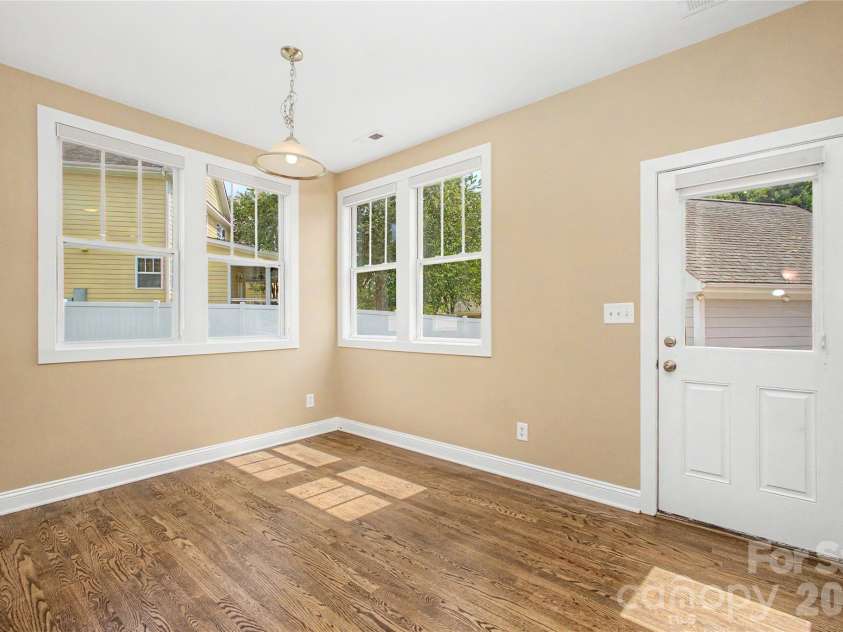 10020 Vanguard Parkway, Huntersville, NC 28078.  MLS# CAR4420414, YatesRealty ID 48176. 