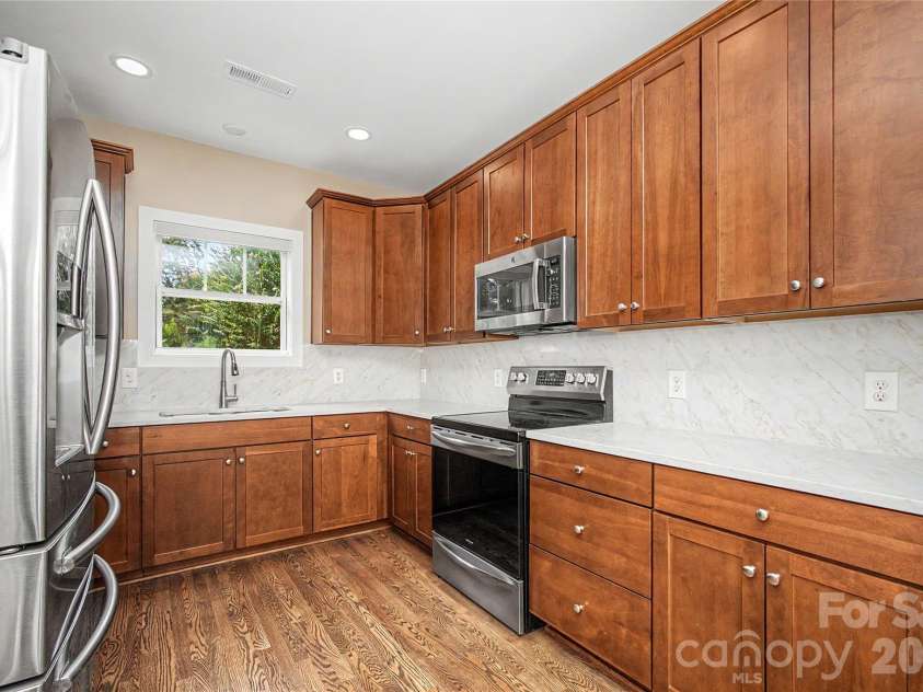 10020 Vanguard Parkway, Huntersville, NC 28078.  MLS# CAR4420414, YatesRealty ID 48176. 