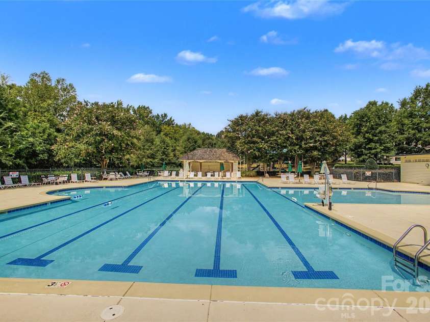 10020 Vanguard Parkway, Huntersville, NC 28078.  MLS# CAR4420414, YatesRealty ID 48176. 