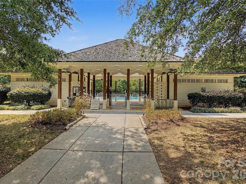 10020 Vanguard Parkway, Huntersville, NC 28078.  MLS# CAR4420414, YatesRealty ID 48176. 