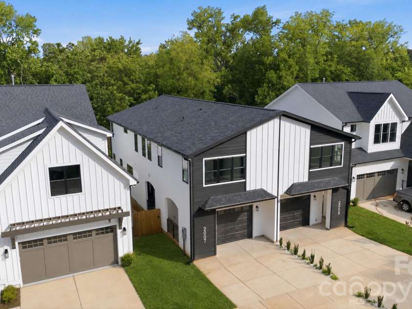 2007 South Street, Charlotte, NC 28208.  MLS# CAR4340104, YatesRealty ID 48177. 