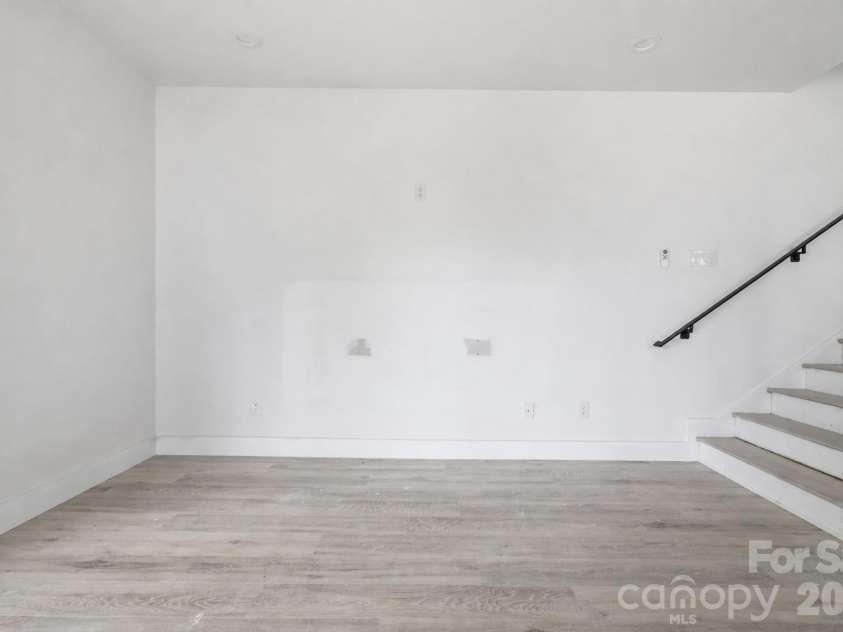 2007 South Street, Charlotte, NC 28208.  MLS# CAR4340104, YatesRealty ID 48177. 