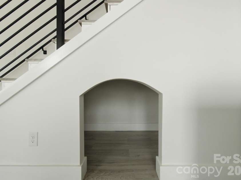 2007 South Street, Charlotte, NC 28208.  MLS# CAR4340104, YatesRealty ID 48177. 