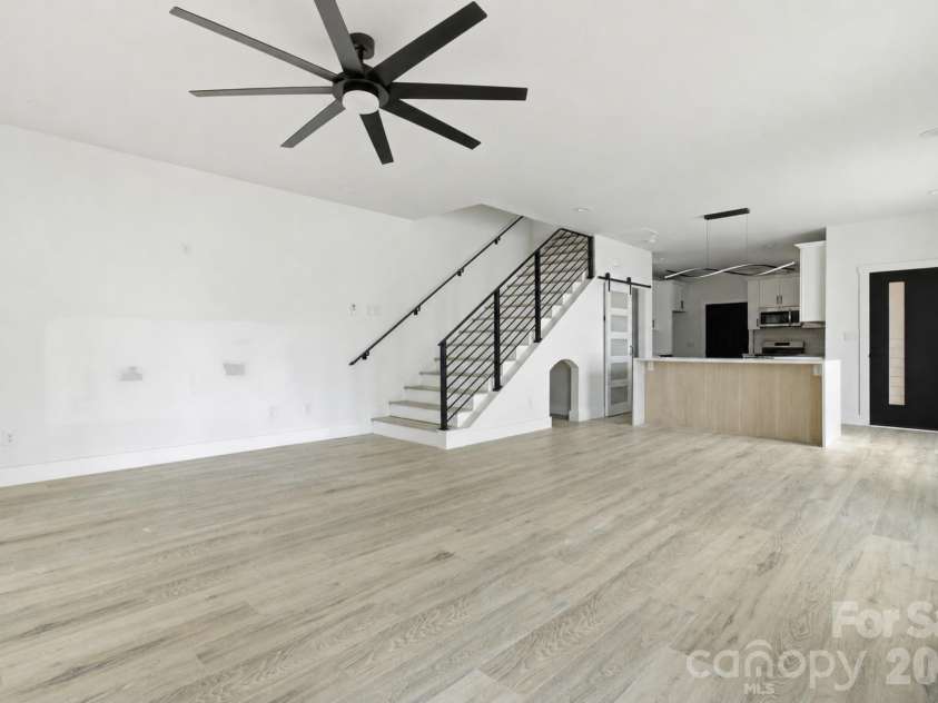 2007 South Street, Charlotte, NC 28208.  MLS# CAR4340104, YatesRealty ID 48177. 