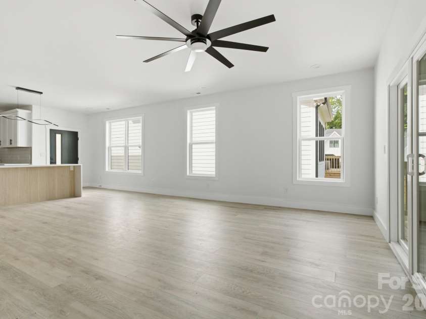 2007 South Street, Charlotte, NC 28208.  MLS# CAR4340104, YatesRealty ID 48177. 