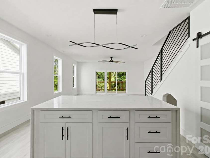 2007 South Street, Charlotte, NC 28208.  MLS# CAR4340104, YatesRealty ID 48177. 