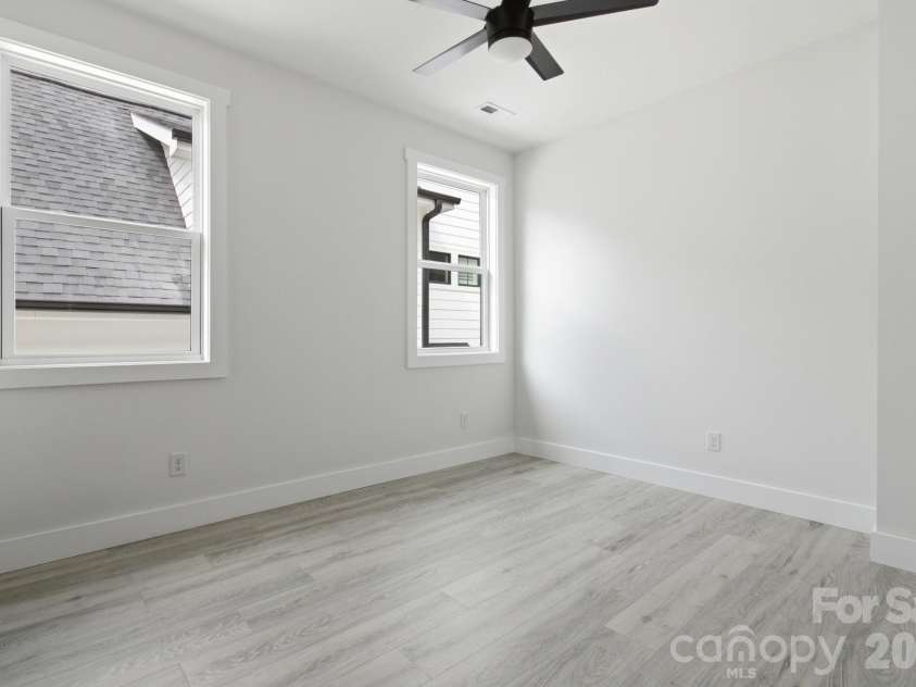 2007 South Street, Charlotte, NC 28208.  MLS# CAR4340104, YatesRealty ID 48177. 