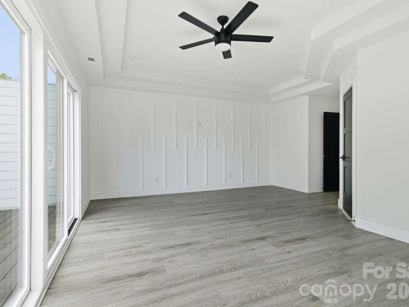 2007 South Street, Charlotte, NC 28208.  MLS# CAR4340104, YatesRealty ID 48177. 