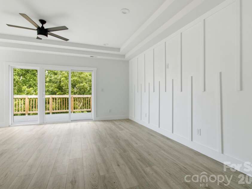 2007 South Street, Charlotte, NC 28208.  MLS# CAR4340104, YatesRealty ID 48177. 
