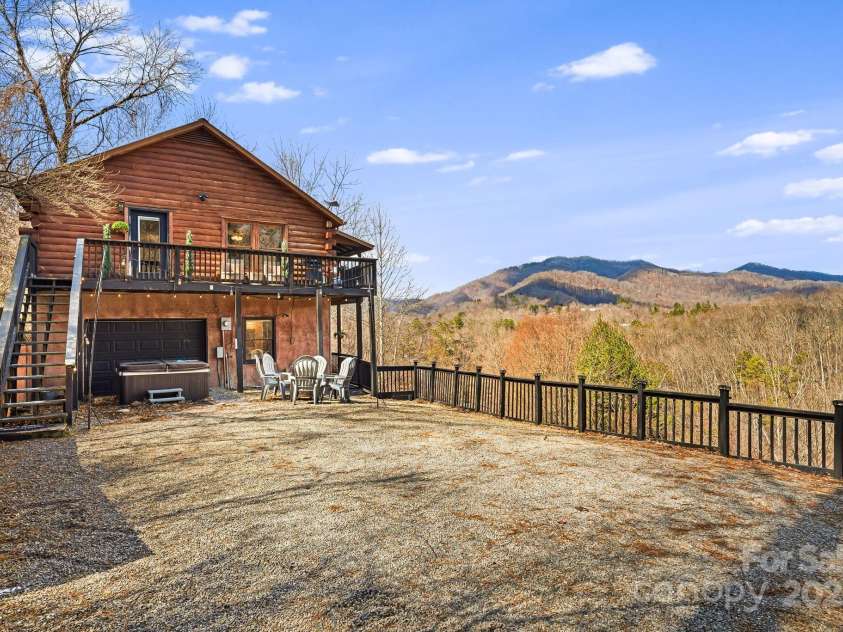 1414 Beaverdam Street, Canton, NC 28716.  MLS# CAR4225985, YatesRealty ID 4818. 