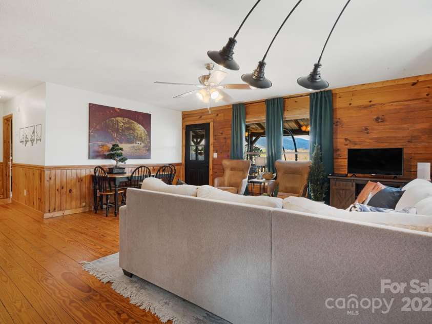 1414 Beaverdam Street, Canton, NC 28716.  MLS# CAR4225985, YatesRealty ID 4818. 