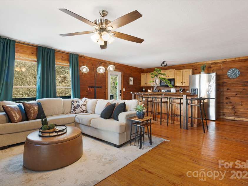 1414 Beaverdam Street, Canton, NC 28716.  MLS# CAR4225985, YatesRealty ID 4818. 