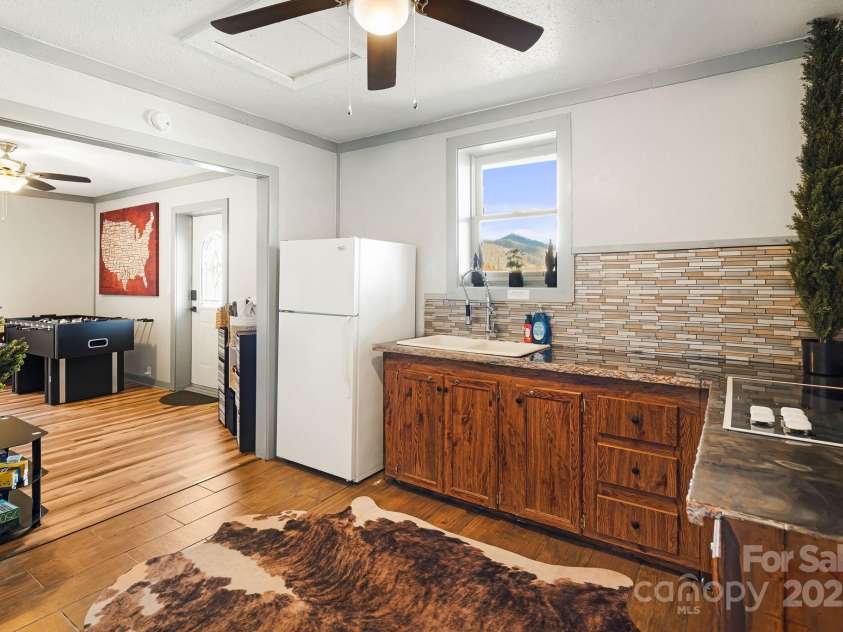 1414 Beaverdam Street, Canton, NC 28716.  MLS# CAR4225985, YatesRealty ID 4818. 